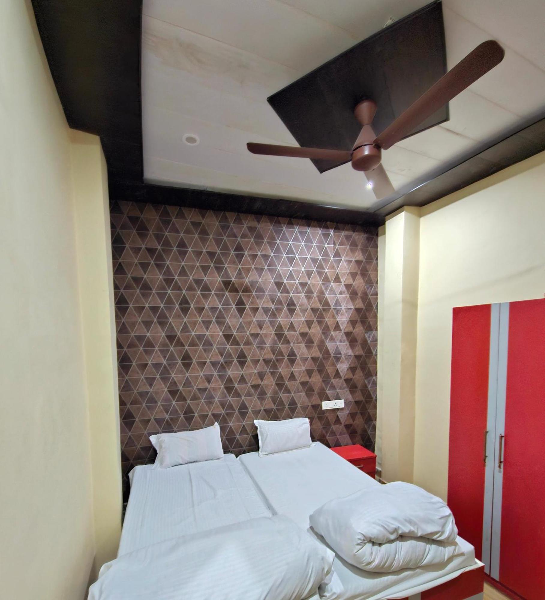 Hotel Kalika P Guest House Varanasi Exterior foto